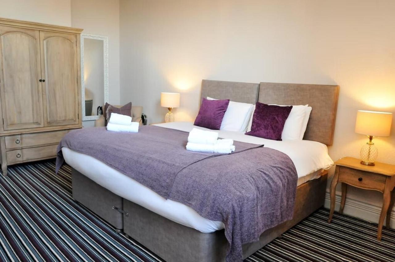 The Royal Hotel Crewe, A Brilliant Collection, Powered By Oyo ภายนอก รูปภาพ