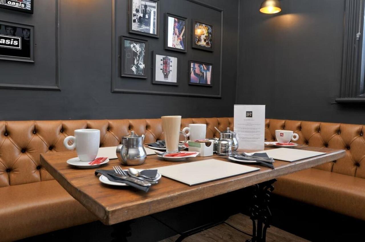 The Royal Hotel Crewe, A Brilliant Collection, Powered By Oyo ภายนอก รูปภาพ