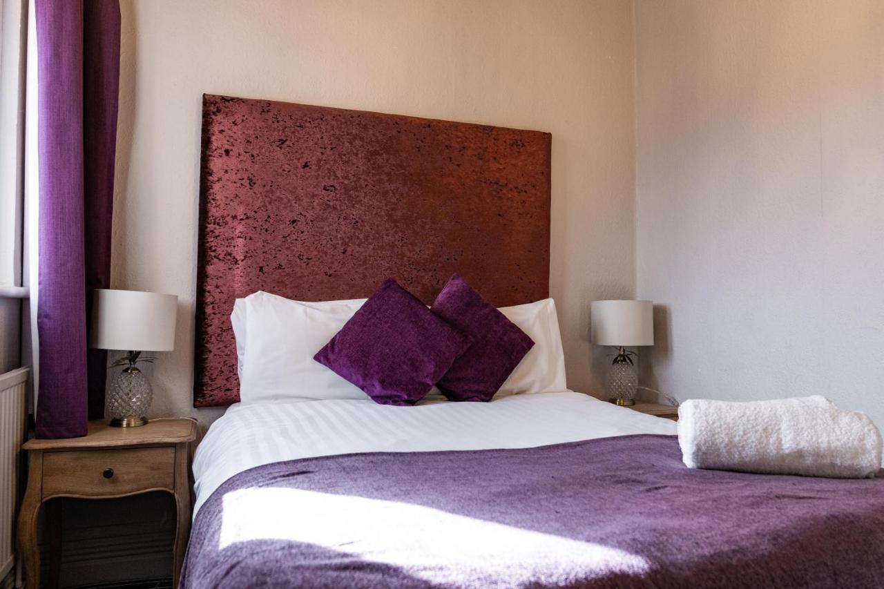 The Royal Hotel Crewe, A Brilliant Collection, Powered By Oyo ภายนอก รูปภาพ