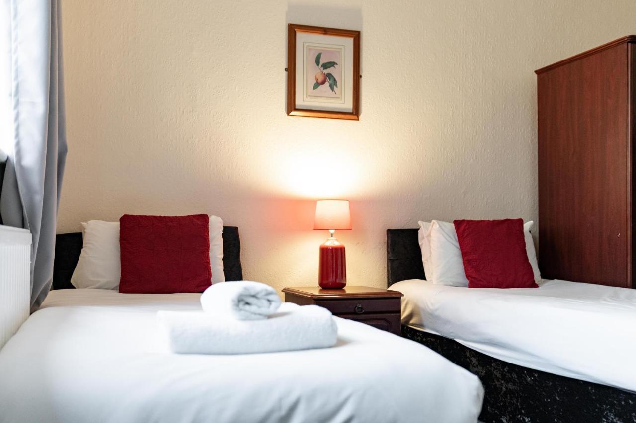The Royal Hotel Crewe, A Brilliant Collection, Powered By Oyo ภายนอก รูปภาพ