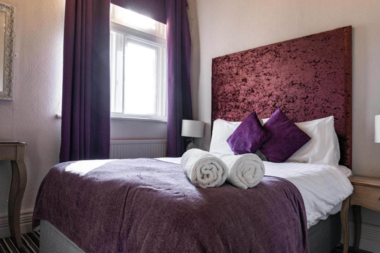 The Royal Hotel Crewe, A Brilliant Collection, Powered By Oyo ภายนอก รูปภาพ