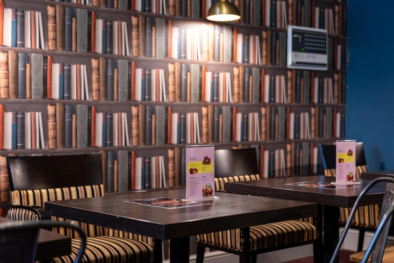 The Royal Hotel Crewe, A Brilliant Collection, Powered By Oyo ภายนอก รูปภาพ