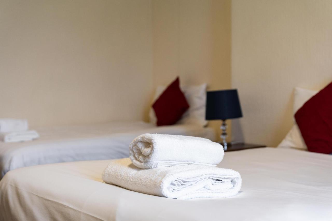 The Royal Hotel Crewe, A Brilliant Collection, Powered By Oyo ภายนอก รูปภาพ