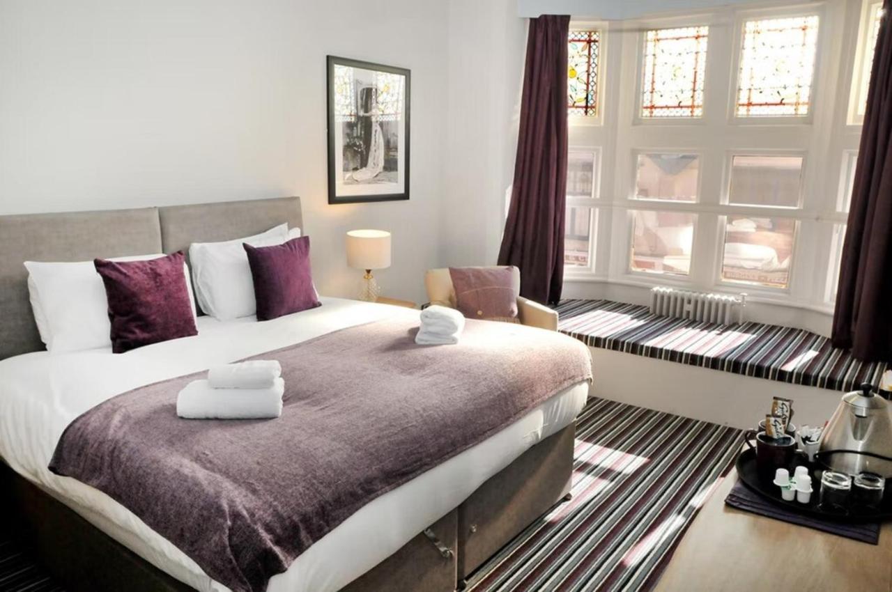 The Royal Hotel Crewe, A Brilliant Collection, Powered By Oyo ภายนอก รูปภาพ